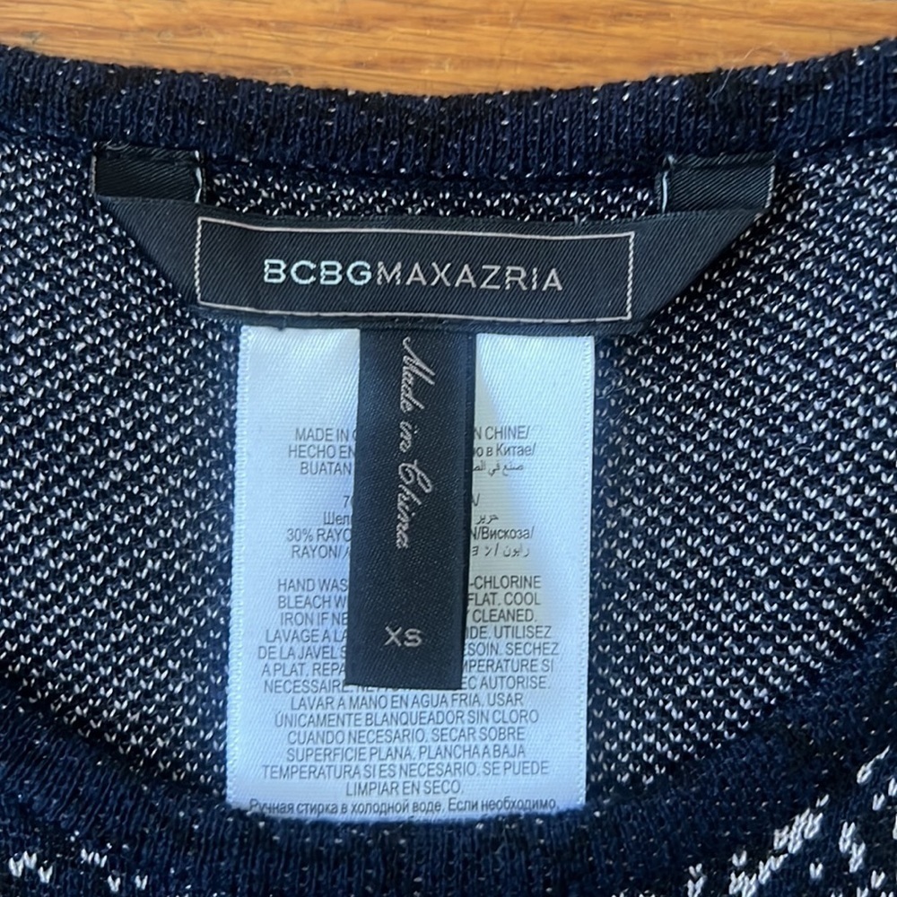 BCBG MAXAZRIA Darby Handkerchief-Hem Jacquard Pullover- XS NWOT - Picture 4 of 5